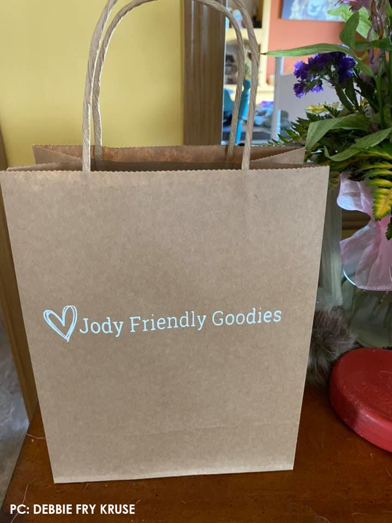tips for crafts markets paper bags
